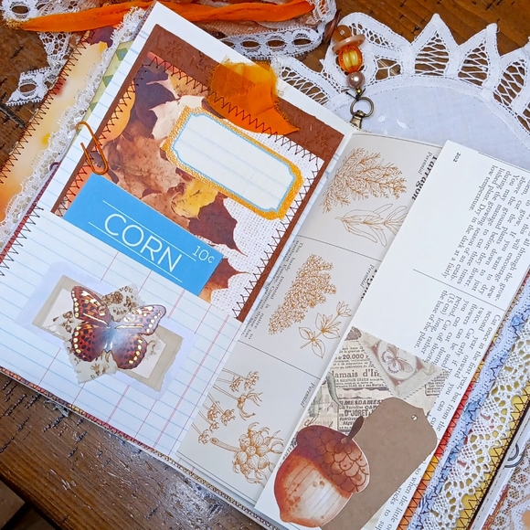 Gratitude Soft Plush Cover Fall Junk Journal - Picture 6 of 13